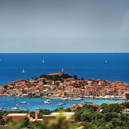 1 Bedroom Stunning Apartment In Primošten المظهر الخارجي الصورة